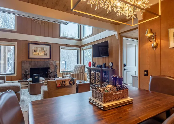 Creekside Condo 1296
