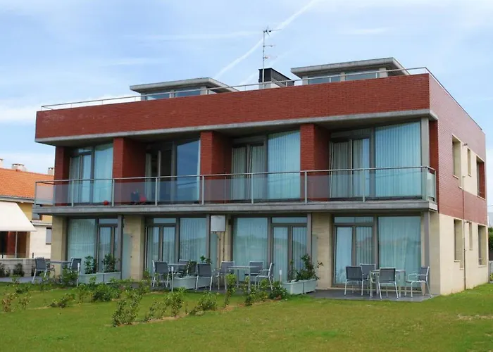 Apartamentos Playa de Portio