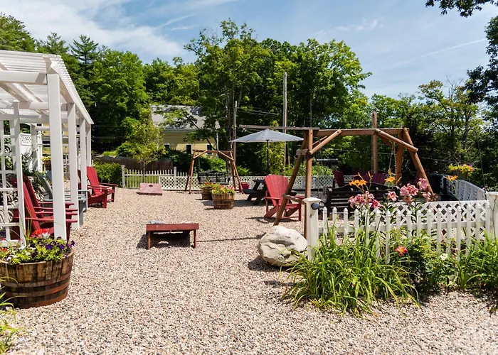 Cottage 11 - Year Round - Pet Friendly 50 Fee- 1 Bed 1 Bath W Courtyard