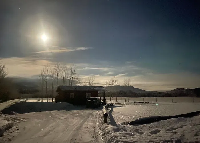 Oma'S And Opa'S Northern Lights Viewing Cabin