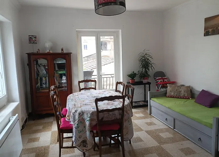 Saint Ambroix Cévennes Gard Ardèche pavillon 6 personnes, tout commerces à pieds