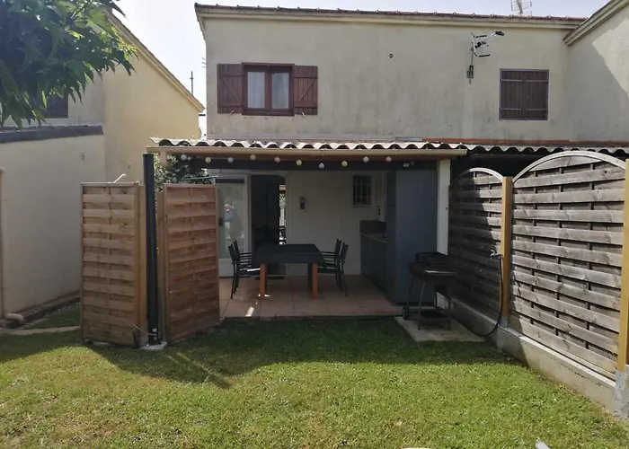 Maison bord de mer climatisée en Corse