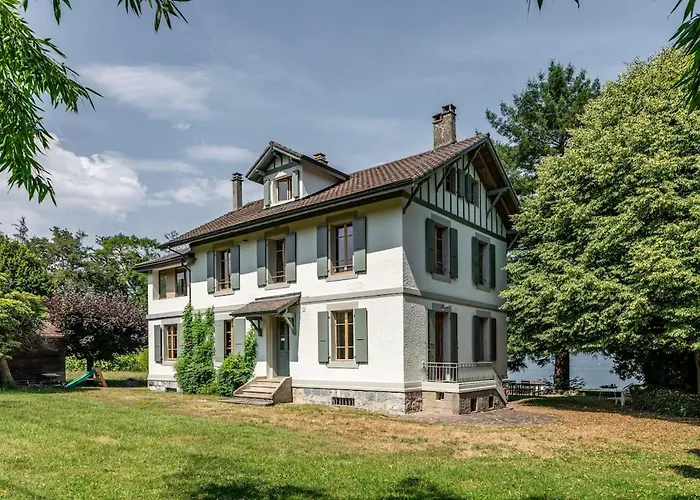 Maison de Maître au bord du lac