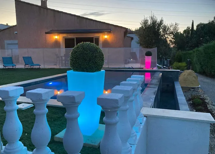 Maison au calme avec piscine à débordement