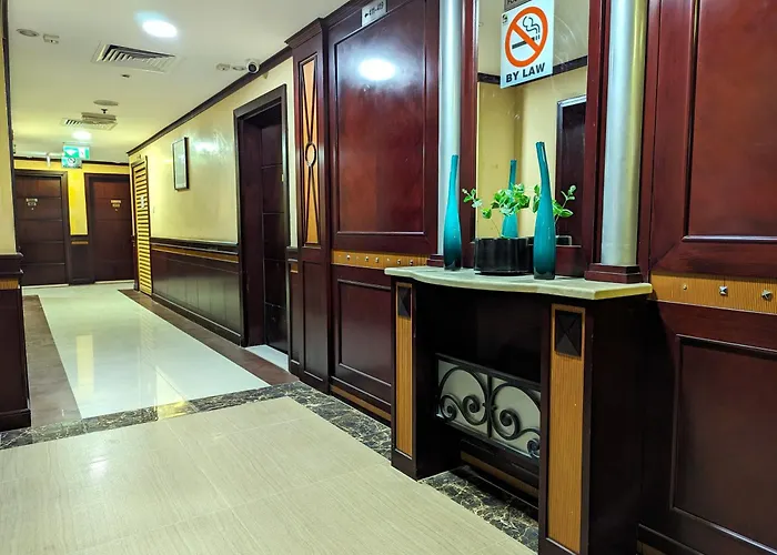 Hotel near College: Fortune Hotel Deira