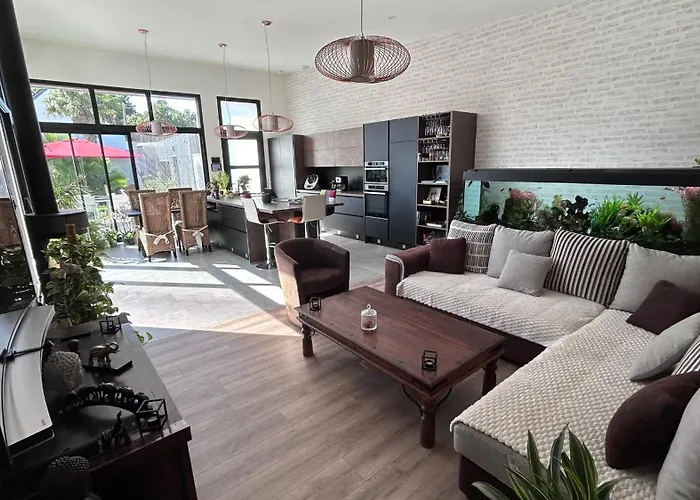 Maison de 102m² sur terrain clos terrasse Jacuzzi