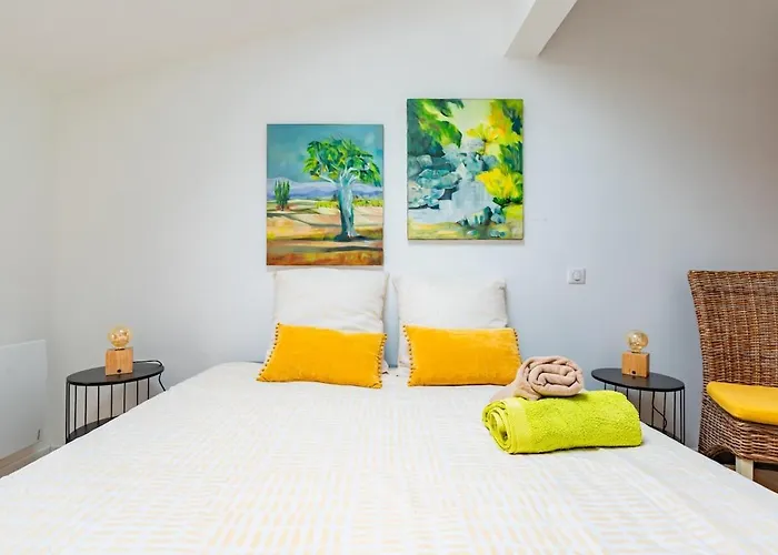 Le Grand Jany Spacious T4 With Terrace