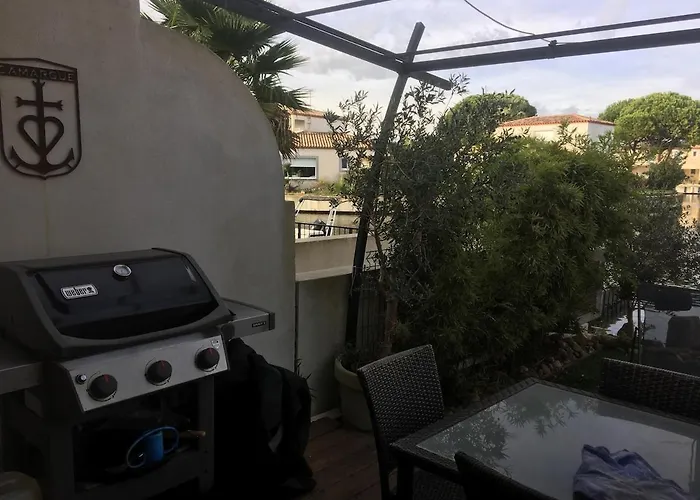 maison au bord de l'eau