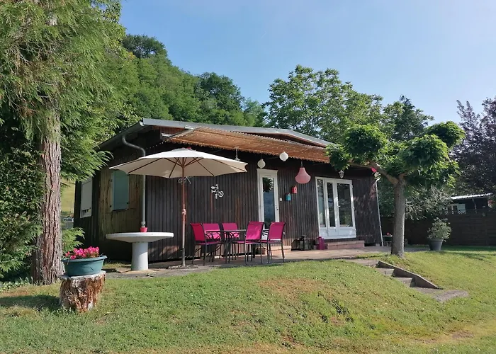 Chalet Fuchsia à Argentat
