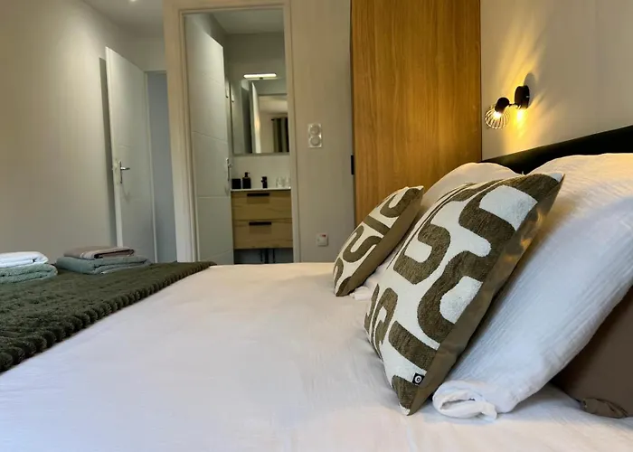 Gîte l Ainstant à 2 pas de la rivière, proche CNPE et A42
