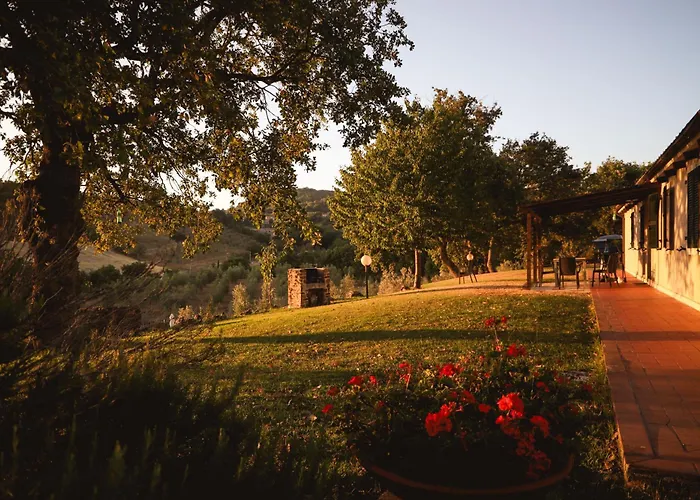 Villa con piscina: Bio Agriturismo Poggio Aione
