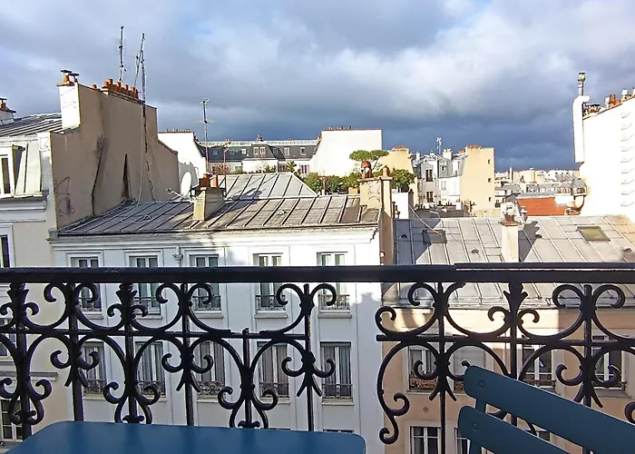 Resort: Hotel Bastille Secret