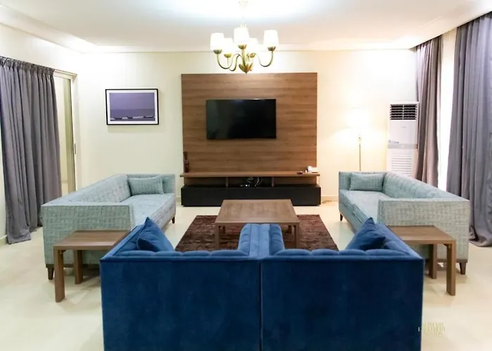 Family Hotel: Metro Apartments