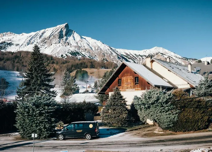 Maison L'Aiguille - chambres hôtes&2 appartements indépendant