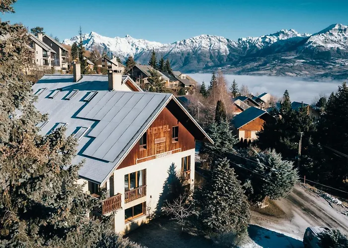 Maison L'Aiguille - chambres hôtes&2 appartements indépendant