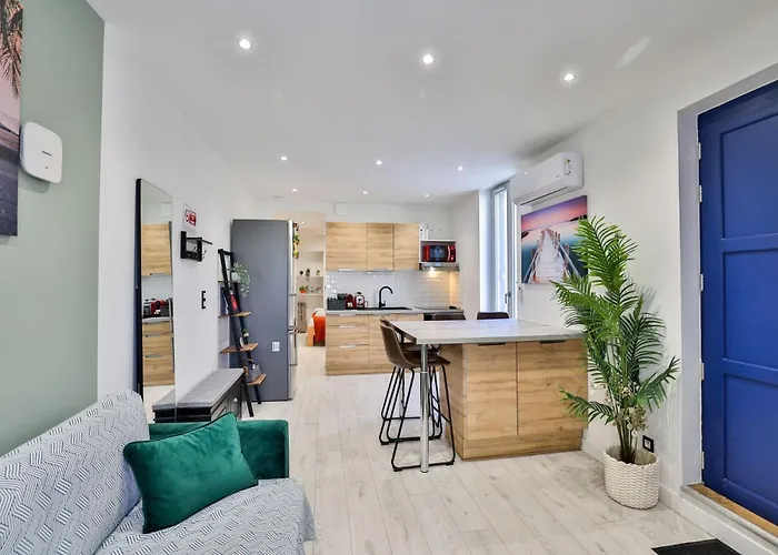 LE LUCIEN Eco-Appart'Hôtel - Angouleme - Centre - Wifi - Parking privé - Classé 4 étoiles