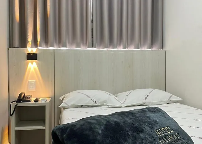 Hotel que aceita animais de estimação: Hotel Salomão - Próximo a 25 de Março, Bom Retiro, Brás e Rua Santa Efigênia, a 2 minutos do Mirante Sampa Sky e pista de Skate Anhangabaú