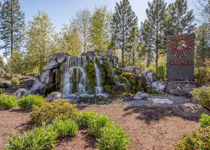 11 Pine Bough - Meredith Lodging