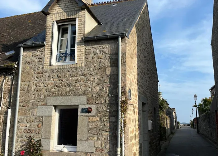 Charmante maison de pêcheur 50 m de la plage et du Port