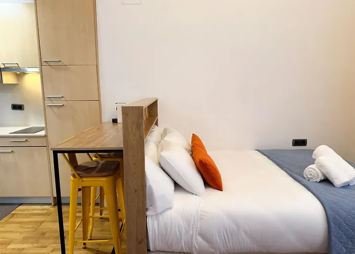 Labarta Estudio En Puerta Del Sol Con Parking