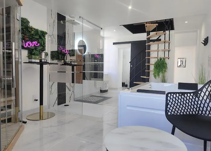 Le Triplex Romantique Balneo duo et Sauna