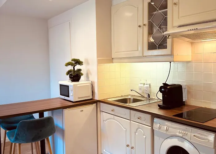 Claelle Appartment - 200M Beach