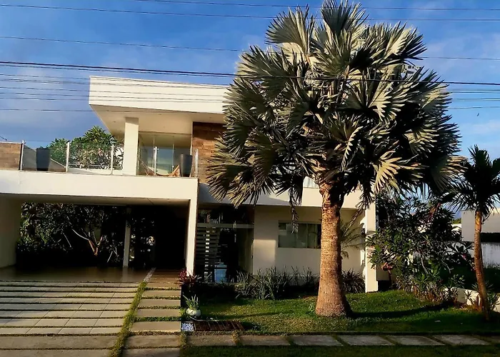 Belíssima Casa Condominio e Mar
