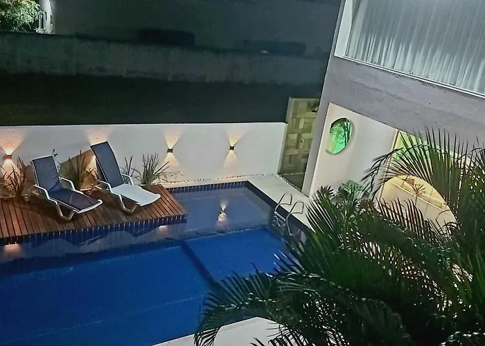 Belíssima Casa Condominio e Mar
