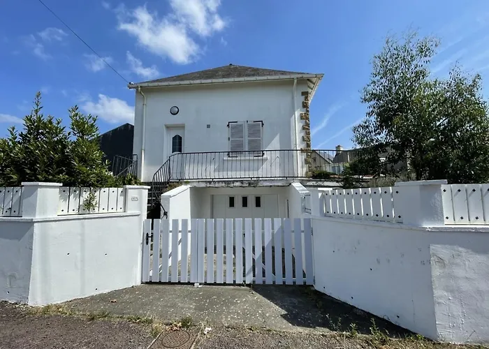 Maison avec jardin près de la mer - FR-1-361-560