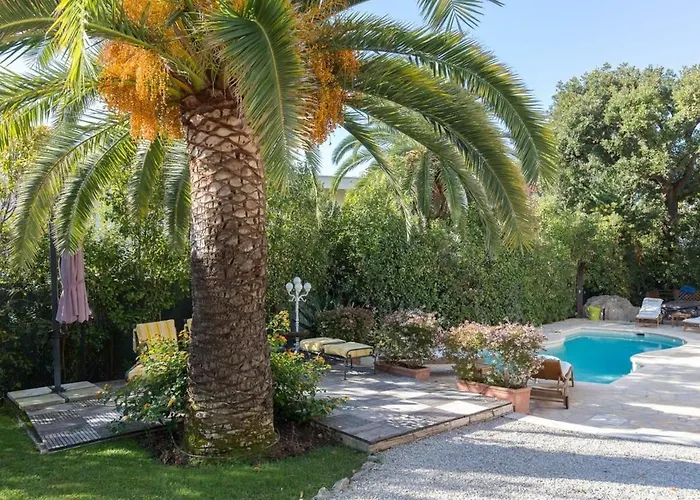 B024 - Magnifique Villa - Piscine - Cannes Centre