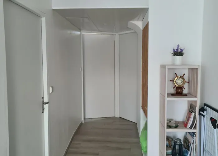 Appartement T2 spacieux à FREHEL mieux vaut reserver via RBNB