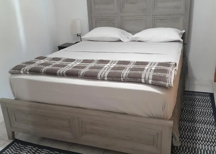 Abigail Diamond 2 Bedroom Apt Near Nanny Cay Marina