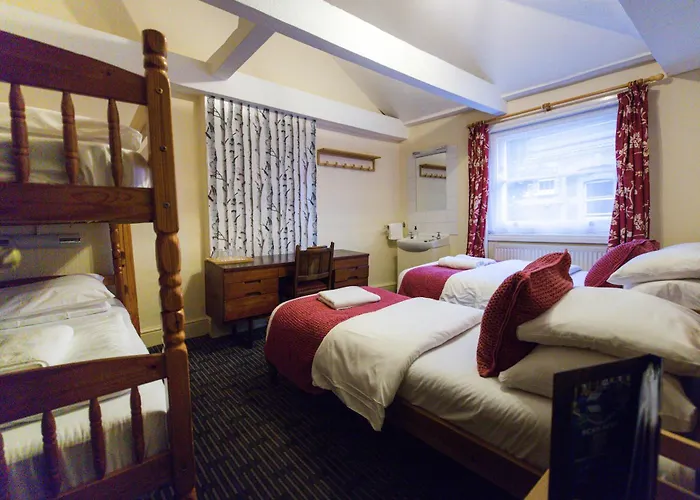 Hotel: St Athans Hotel