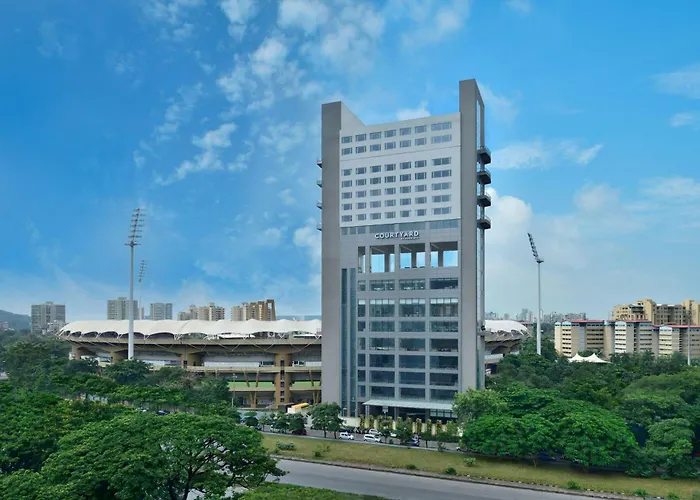 Hotel with view: Courtyard By Marriott Navi Mumbai