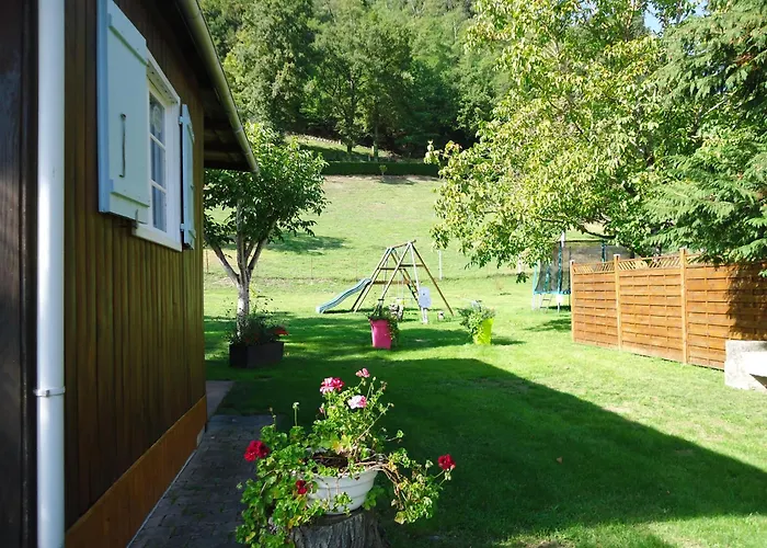 Chalet Fuchsia à Argentat