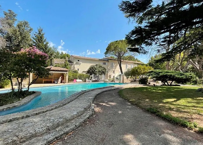 Maison d'hôtes: Mas Provençal Luxe - Piscine et parc classé