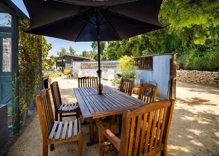 Canyon Crest Cottage And Garden In Topanga Canyon