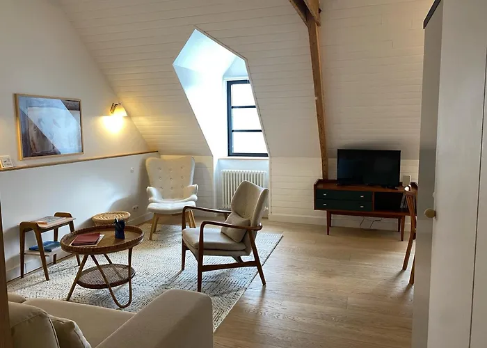 Studio élégant à Sauzon, port et village - FR-1-418-185