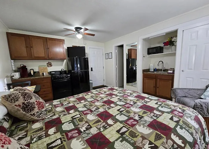 Saranac Lake Studio Apartment
