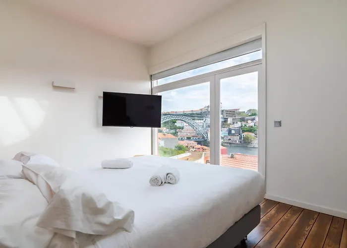 Central House Ribeira