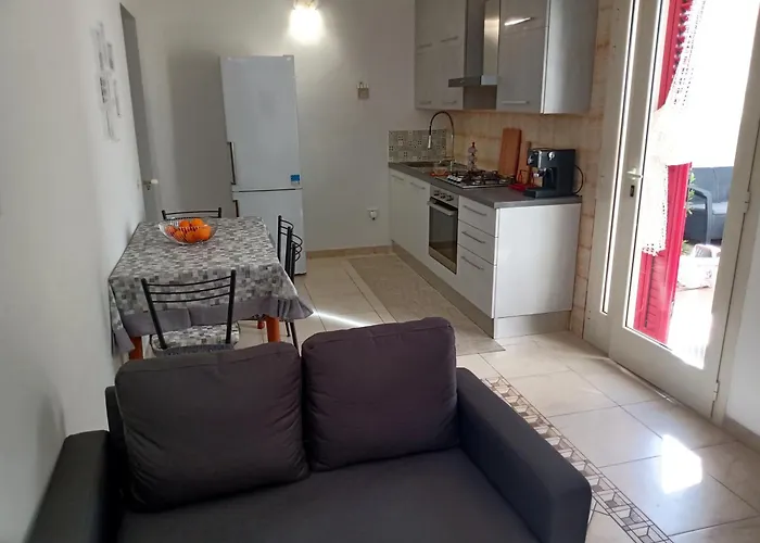 Villa immersa in pineta 100m dalla spiaggia