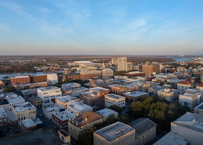 Jacuzzi hotel: Springhill Suites By Marriott Savannah Downtown Historic District