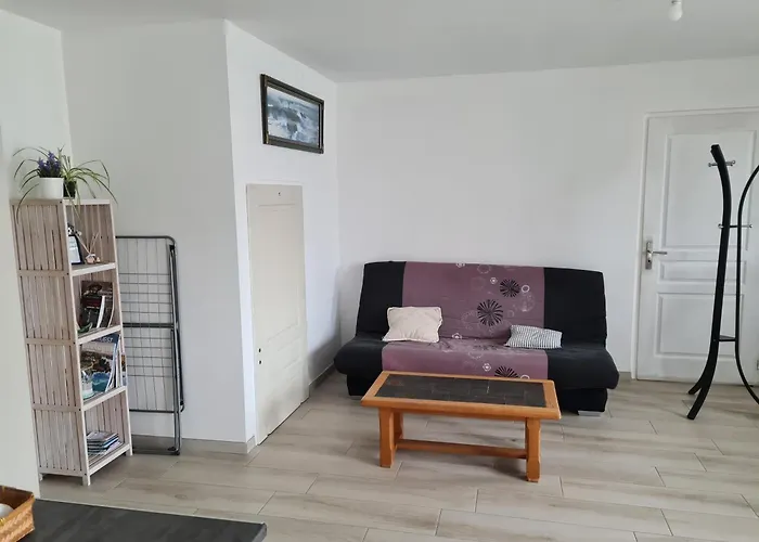 Appartement T2 spacieux à FREHEL mieux vaut reserver via RBNB