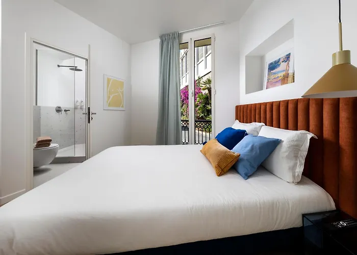 Stunning Central Studio Ac, Fiber
