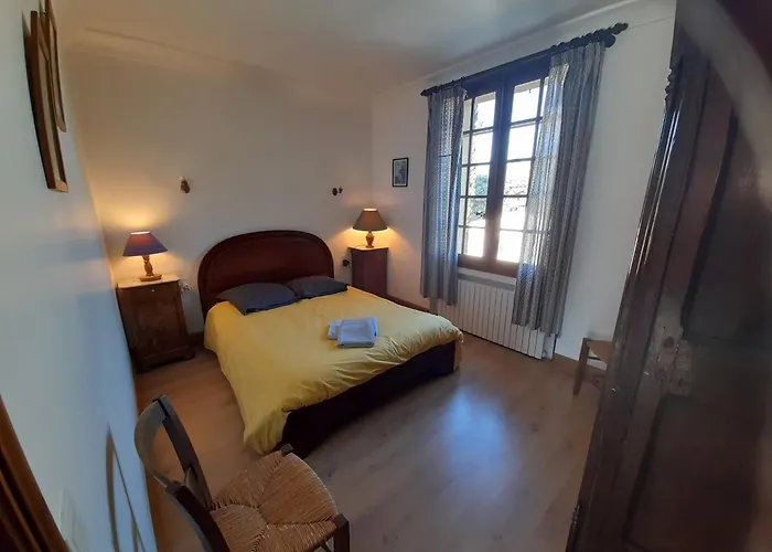 Maison provençale chaleureuse avec piscine