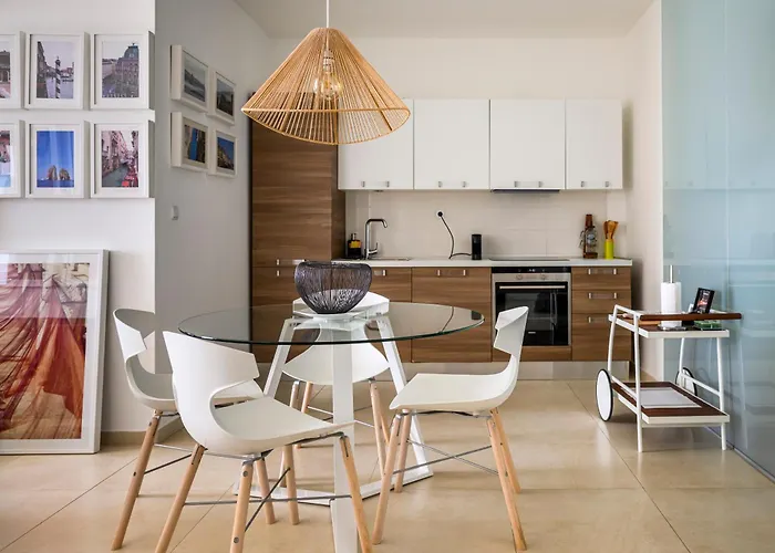 Gallery Luxury Suites & Rooms-Only Adults