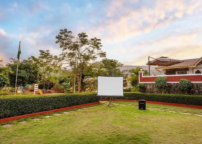 Saffronstays Olive Greens - Pool, Lawn & Glasshouse Escape