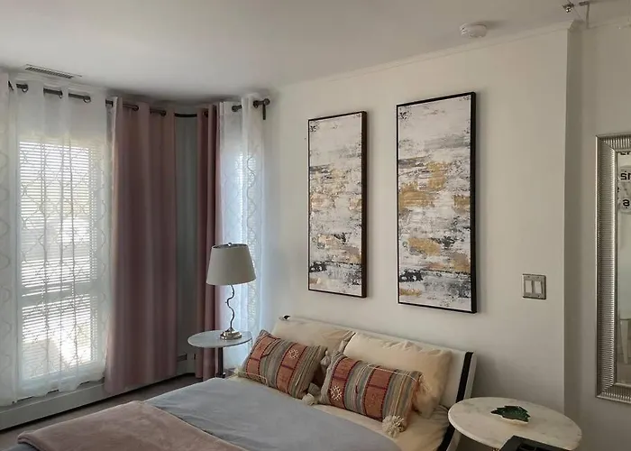 Luxury Suite With Water View - 2 Mini Bedrooms
