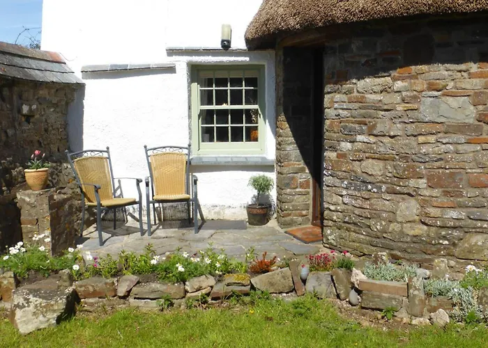 East Titchberry Cottage - Thatched Cottage Charm In Rural North Devon