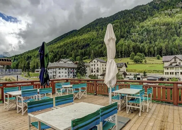 Charming Apartment Chamonix Valley - Ski In Ski Out -